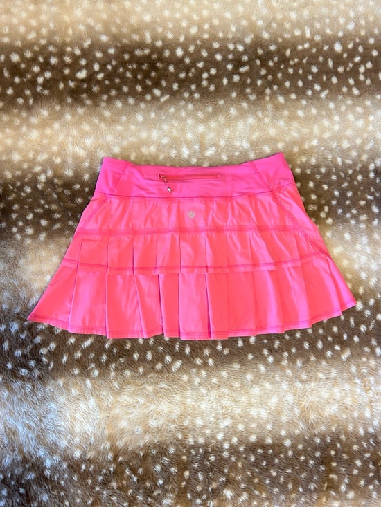lululemon athletica Dresses & Skirts - “Vintage” Lululemon Hot Pink Run Pace Setter tennis skirt size 4